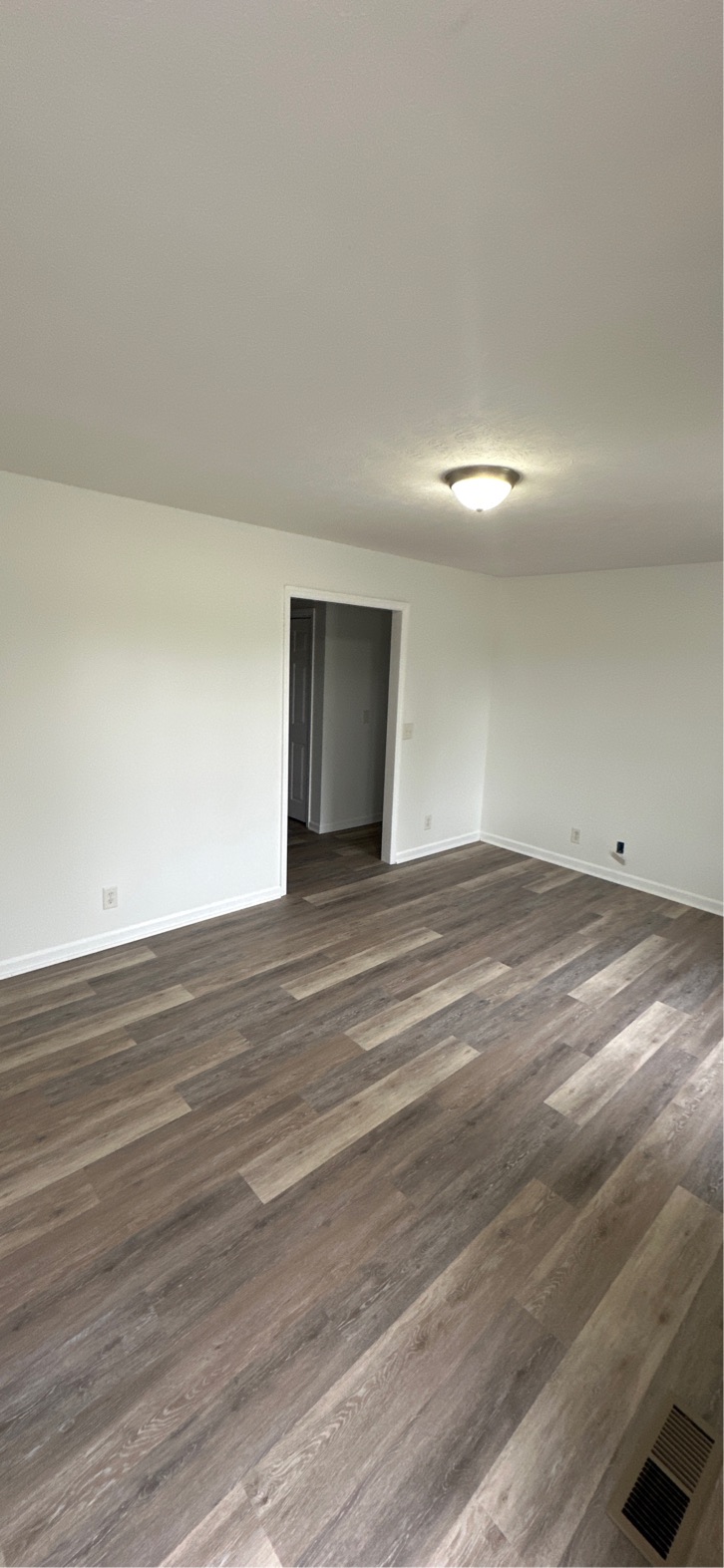 200 Glendale Avenue - B