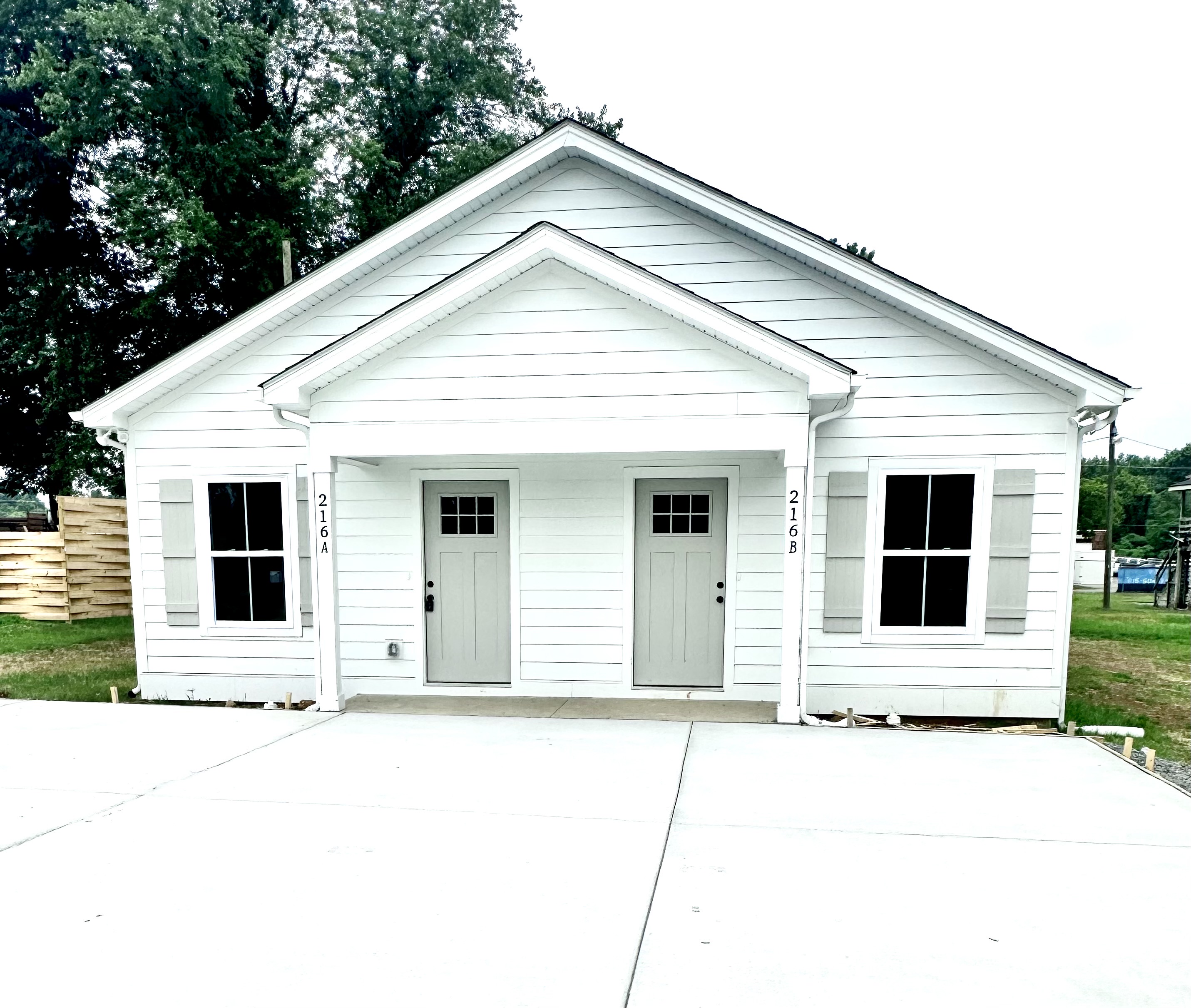216 Victor Reiter Parkway - B